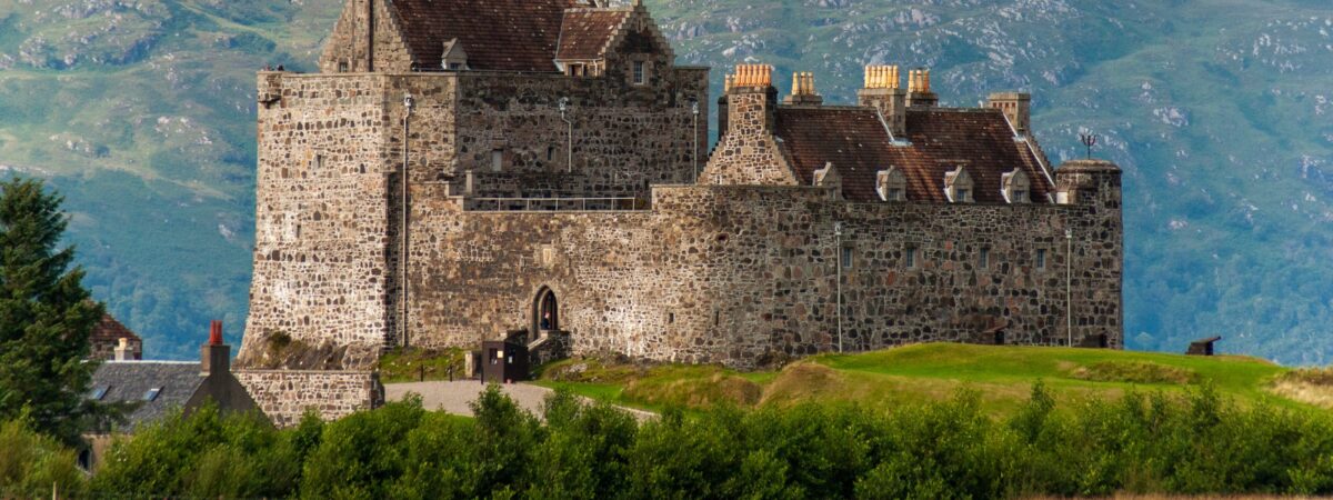 Duart castle - © Julian Gazzard