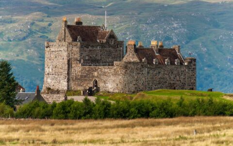 Duart castle - © Julian Gazzard