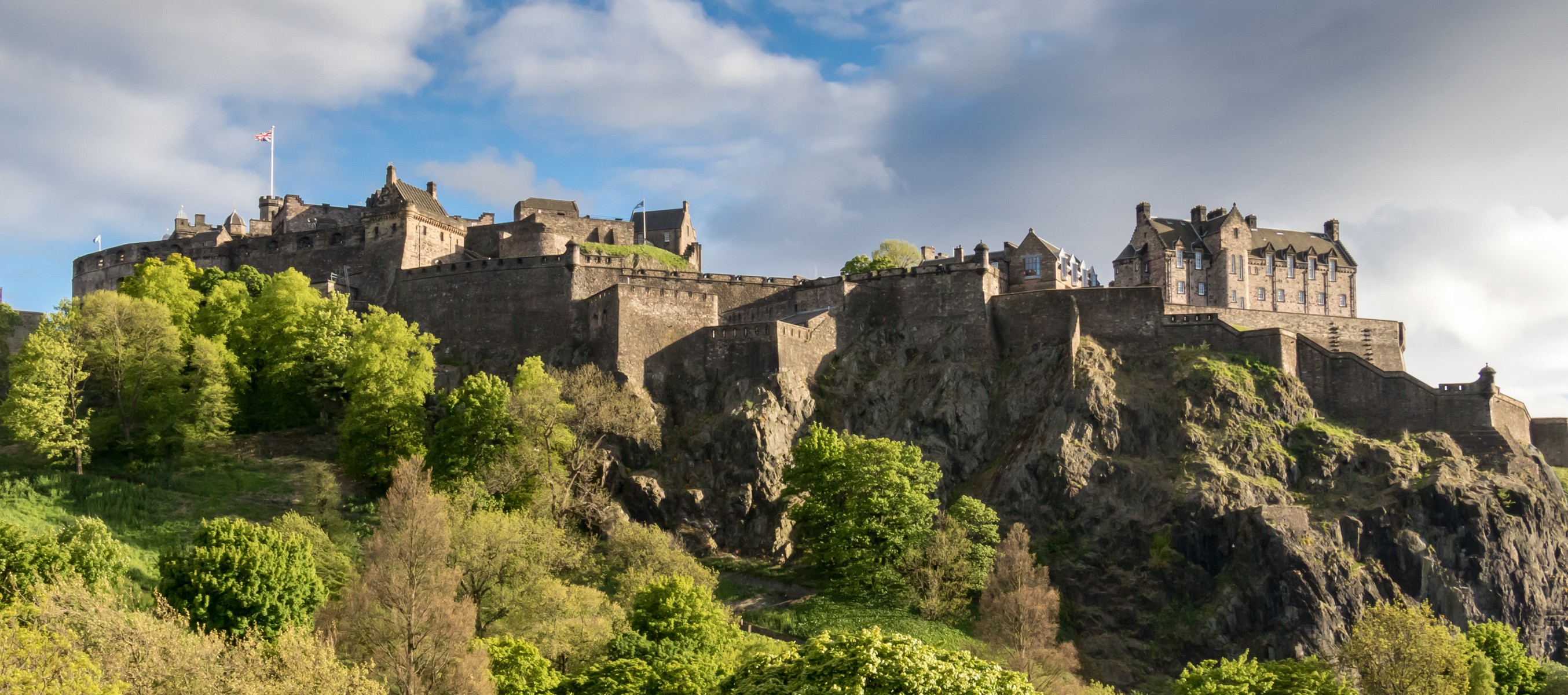 Edinburgh castle - © L Galbraith