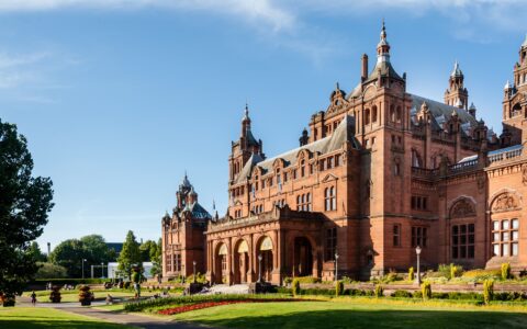 Kelvingrove Art Gallery and Museum - © cornfield