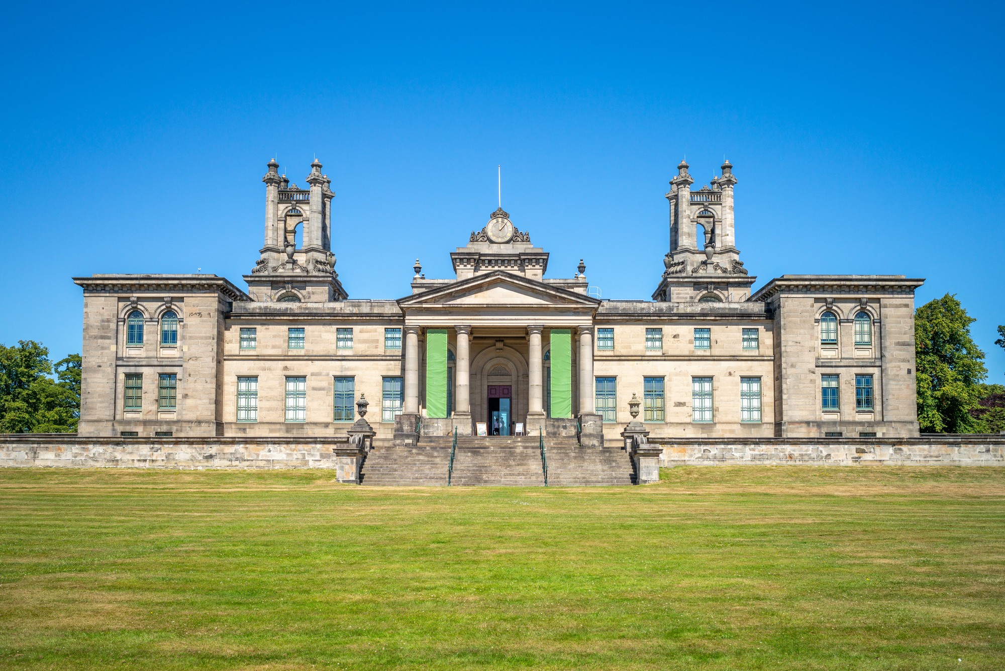 Scottish National Gallery of Modern Art - © Simon