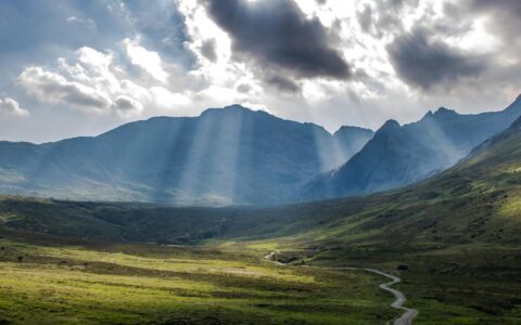 Chemin vers les Fairy Pools - © Boris Edelmann - Getty Images
