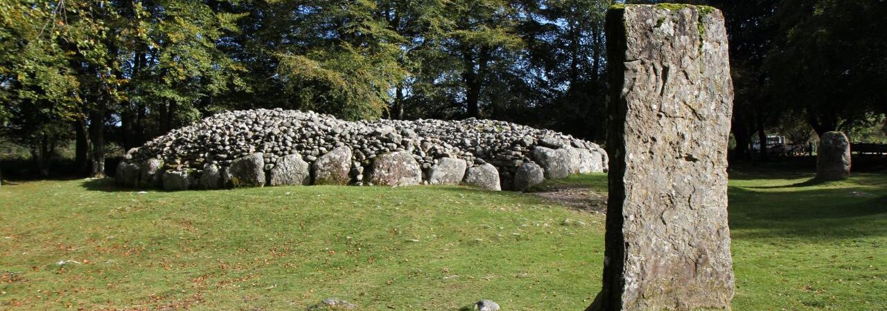 Clava Cairns - Holly Hayes - cc